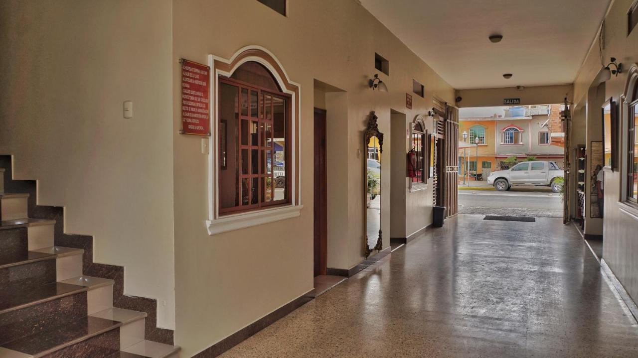 Vallejo Hotel Huaquillas Ngoại thất bức ảnh