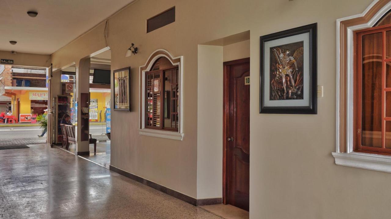 Vallejo Hotel Huaquillas Ngoại thất bức ảnh