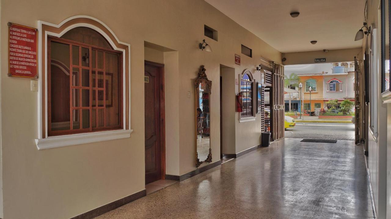 Vallejo Hotel Huaquillas Ngoại thất bức ảnh