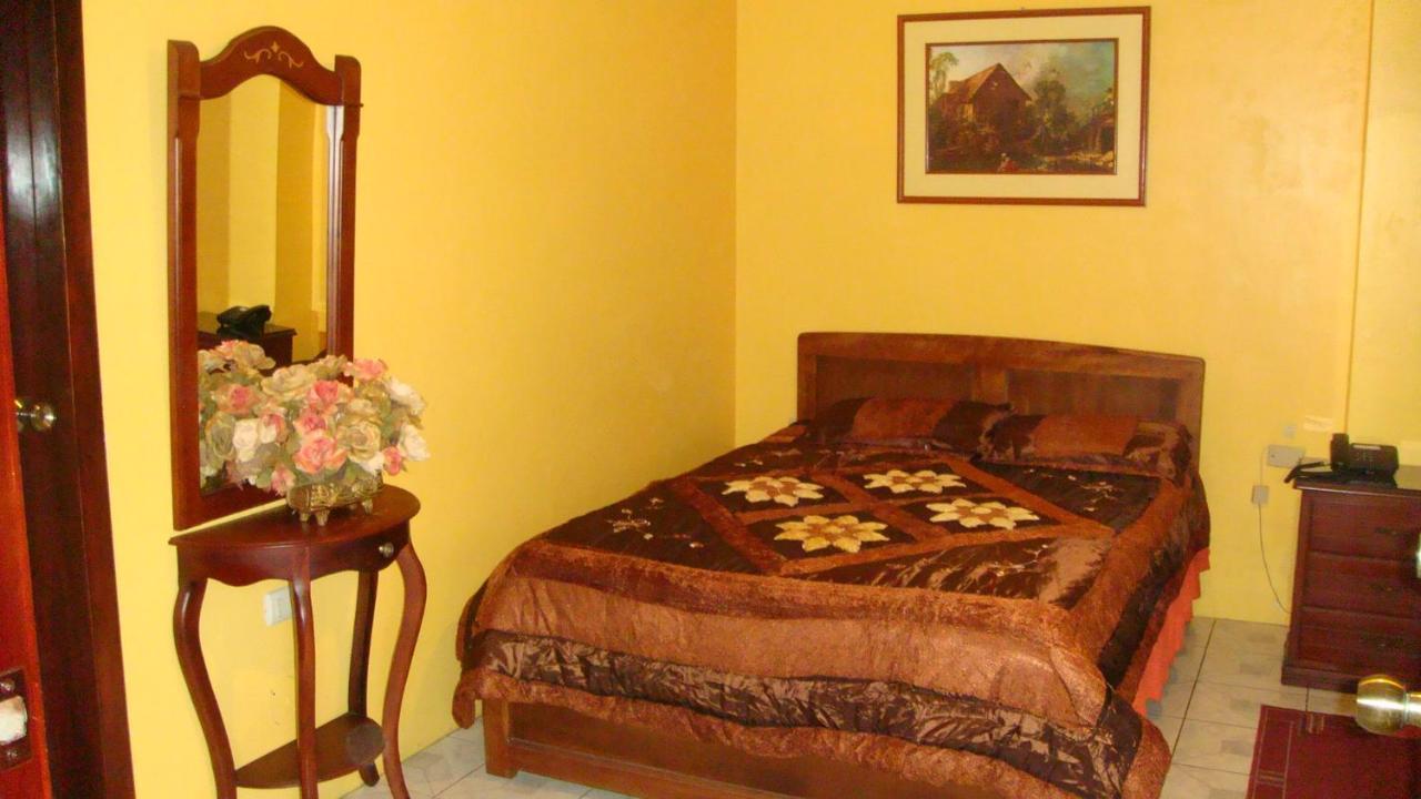 Vallejo Hotel Huaquillas Ngoại thất bức ảnh